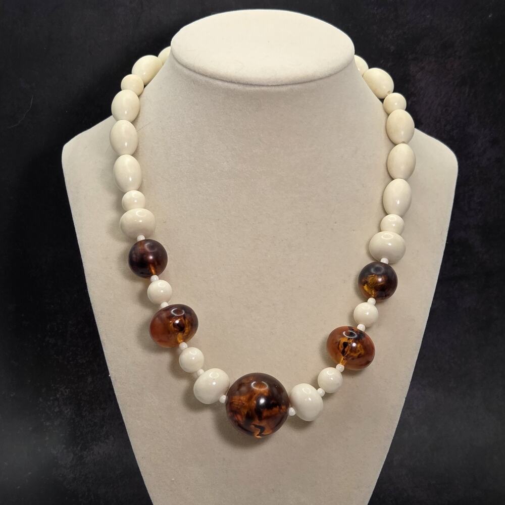 Vintage Cream And Faux Amber Tortoise Shell Colored Beaded Bubble Necklace 18”L